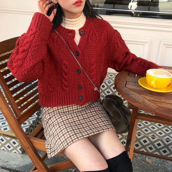 Cứ mặc lên là xinh, chụp góc nào cũng đẹp, đây là 5 items bạn nên sắm để F5 thật xinh tươi Tết này