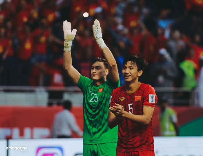 Xin cảm ơn những chiến binh áo đỏ quên mình vì đất nước