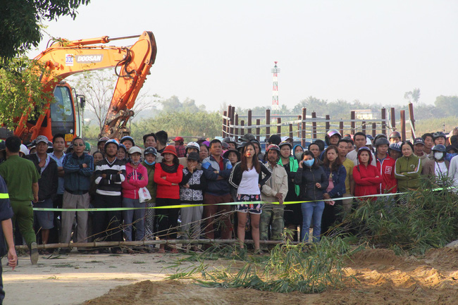 Lời kể của bé gái 14 tuổi thoát chết khi bố chở cả gia đình lao xuống sông vì cãi nhau với mẹ