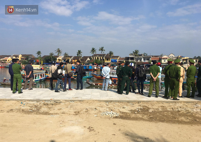 Nhói lòng 8 giờ đồng hồ trục vớt thi thể đôi vợ chồng và bé trai 6 tuổi trong ô tô lao xuống sông ở Quảng Nam