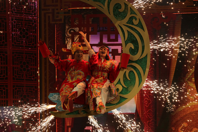 Táo Quân 2019: Quang Thắng - Vân Dung làm ảo thuật gia, mẹ chồng Lan Hương bất ngờ góp mặt