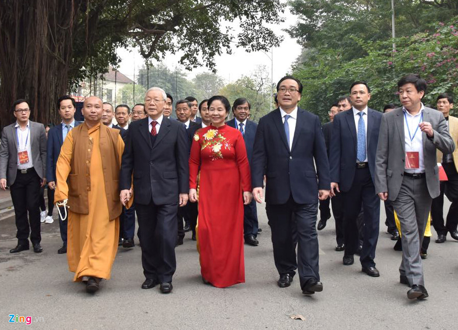 Tổng bí thư, Chủ tịch nước thả cá chép tiễn Táo quân