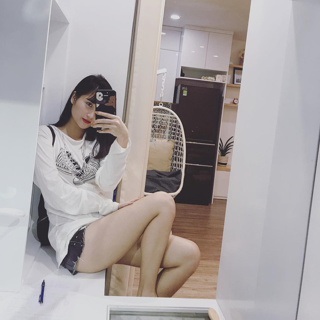 Dàn bạn gái cầu thủ Việt: Xinh đẹp, nổi tiếng nhưng chưa hết, họ còn có cuộc sống sang chảnh đáng ghen tỵ