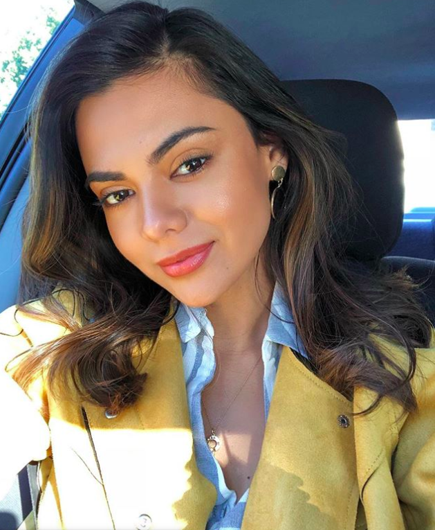 Ngắm nhan sắc tự nữ thần của mỹ nhân vừa đăng quang Miss Intercontinental