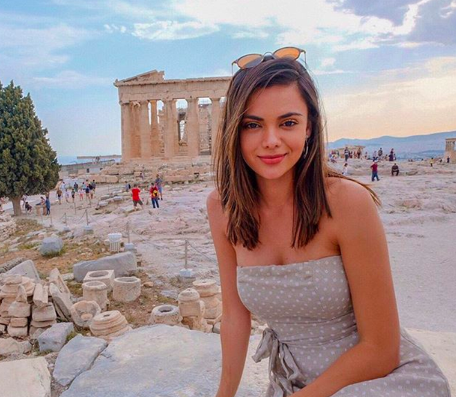 Ngắm nhan sắc tự nữ thần của mỹ nhân vừa đăng quang Miss Intercontinental