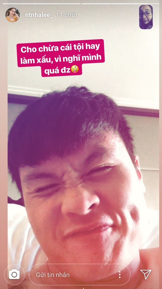 Quang Hải cùng bạn gái đi làm tóc đón Tết ngay sau ngày về nước