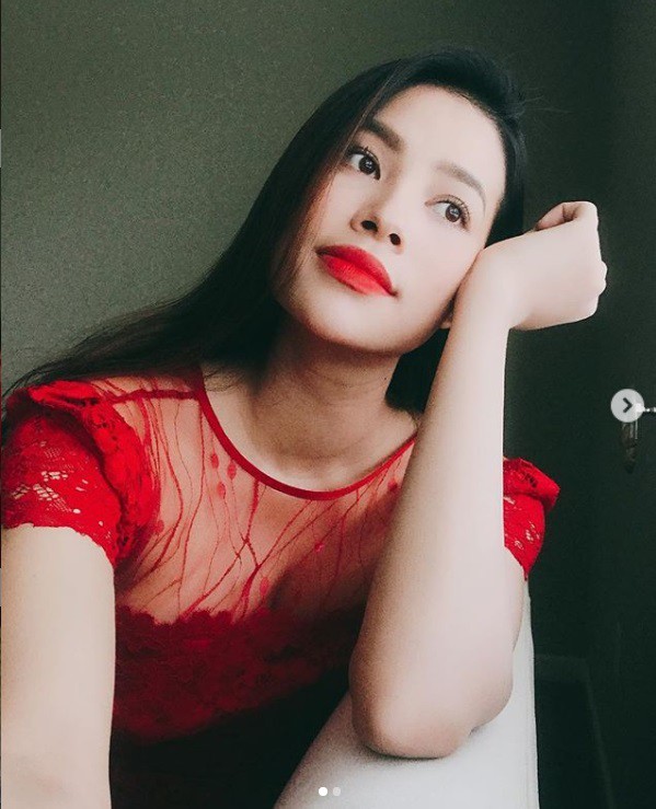 Phạm Hương bất ngờ phát ngôn sau nửa năm không nói một lời: Chị sẽ về nhưng không phải hôm nay Phạm Hương bất ngờ phát ngôn sau nửa năm không nói một lời: Chị sẽ về nhưng không phải hôm nay