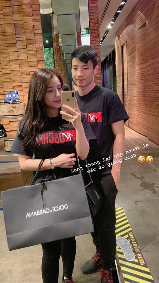 Tuyển thủ Việt Nam làm gì trong ngày đầu trở về từ Asian Cup 2019?