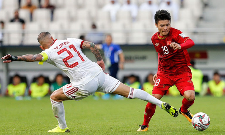 Quang Hải và Văn Hậu vào Top 5 cầu thủ U21 hay nhất Asian Cup