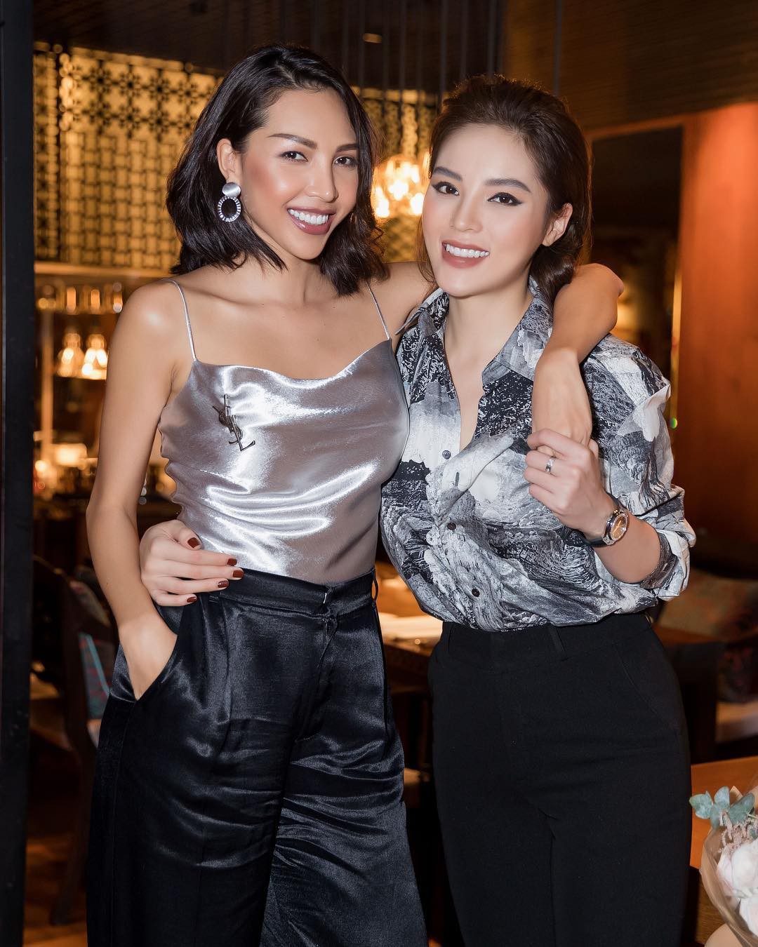 Diệp Lâm Anh đăng ảnh tất niên cùng hội bạn dì nhưng dân mạng lại chỉ chú ý đến cặp đôi Minh Triệu - Kỳ Duyên