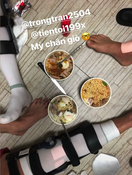 Vừa thương, vừa buồn cười hình ảnh bát mỳ chân giò của Đình Trọng, Xuân Hưng