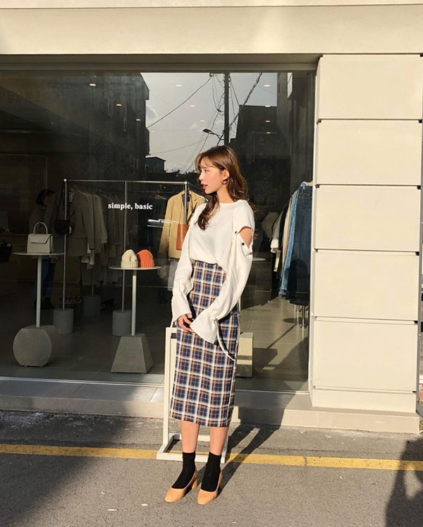 Nhẹ nhàng sắm 4 mẫu chân váy sau, chuyện Tết mặc gì cho đẹp xinh điệu đà sẽ chẳng thể làm khó các nàng Nhẹ nhàng sắm 4 mẫu chân váy sau, chuyện Tết mặc gì cho đẹp xinh điệu đà sẽ chẳng thể làm khó các nàng