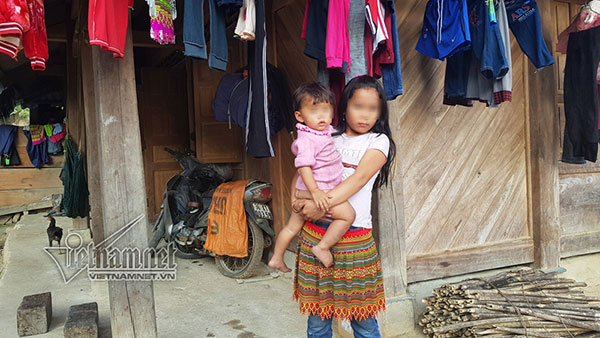 Bi đát phận đẻ thuê nơi xứ người