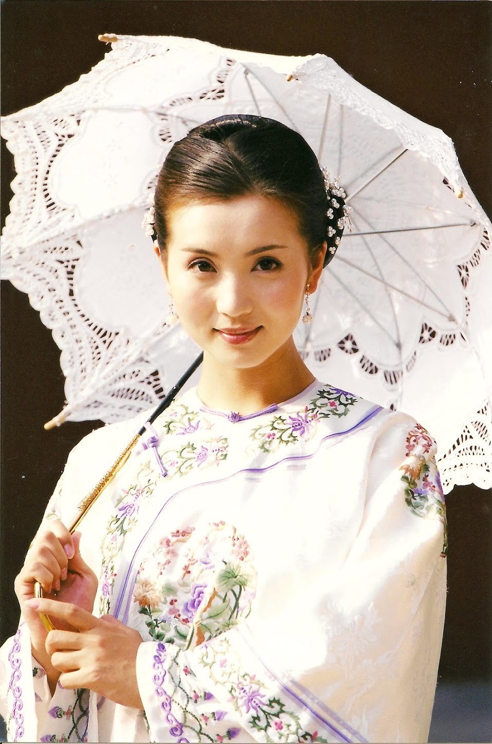 Trần Hảo: Nàng Điêu Thuyền đẹp nhất màn ảnh Hoa ngữ dù vạn người mê vẫn chỉ cần một người ở bên là đủ