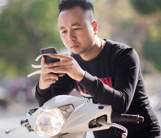 Bộ móng dài 12 cm và sở thích khác người của chàng trai Bắc Giang