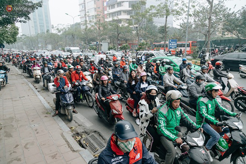 Không khí thành phố Hà Nội những ngày giáp Tết chạm mức nguy hại, chuyên gia lên tiếng lý giải nguyên nhân