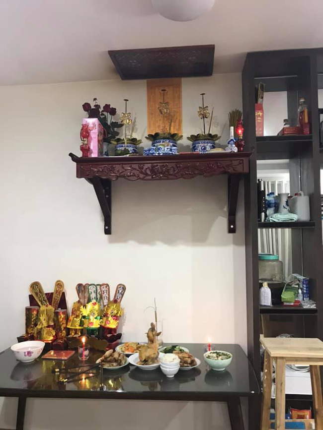 Lần đầu tự làm cỗ cúng ông Công ông Táo, mẹ trẻ gây bão mạng xã hội vì cúng trên bàn bếp Lần đầu tự làm cỗ cúng ông Công ông Táo, mẹ trẻ gây bão mạng xã hội vì cúng trên bàn bếp