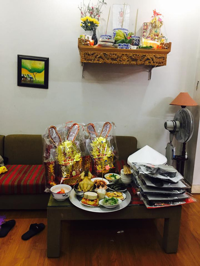 Lần đầu tự làm cỗ cúng ông Công ông Táo, mẹ trẻ gây bão mạng xã hội vì cúng trên bàn bếp Lần đầu tự làm cỗ cúng ông Công ông Táo, mẹ trẻ gây bão mạng xã hội vì cúng trên bàn bếp