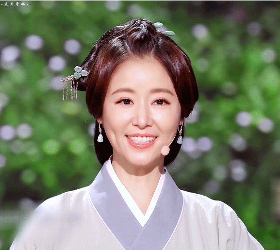 Cư dân mạng xứ Trung phát sốt với nhan sắc đỉnh cao trong tạo hình cổ trang của Lâm Tâm Như