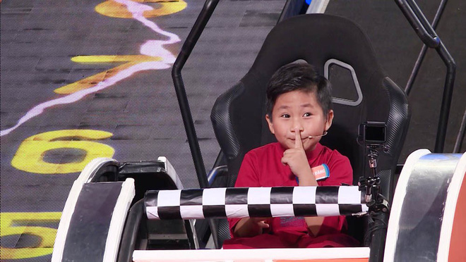 Nhanh như chớp nhí lập kỷ lục với 4 thí sinh cùng chạm đỉnh 10/10, con trai Nguyễn Hải Phong gây sốt