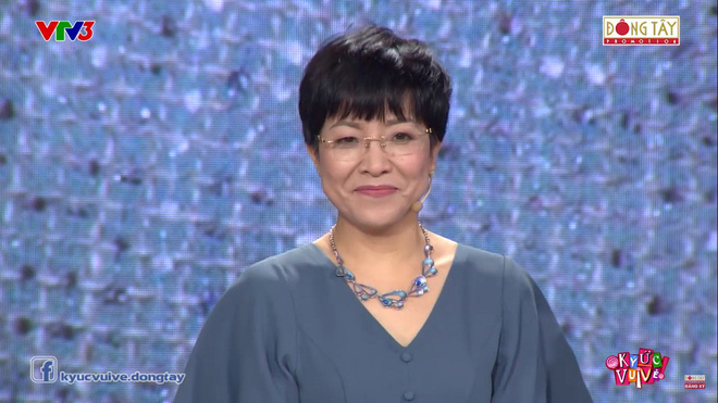 Hồng Vân: Lại Văn Sâm nên đi xuống để Thanh Bạch lên dẫn thay