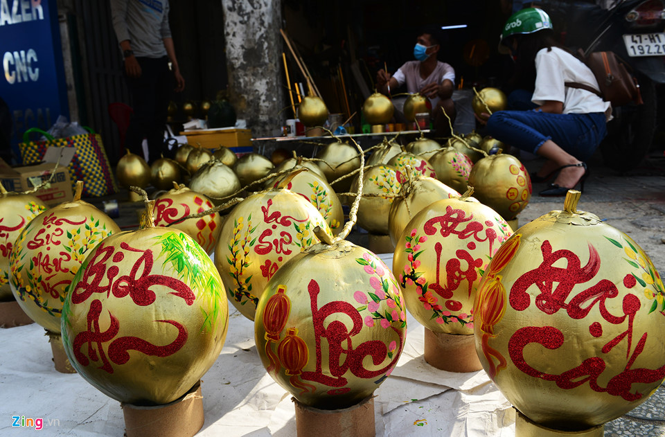 Video - Ảnh: Trái, cây cảnh độc lạ trưng Tết ở Sài Gòn