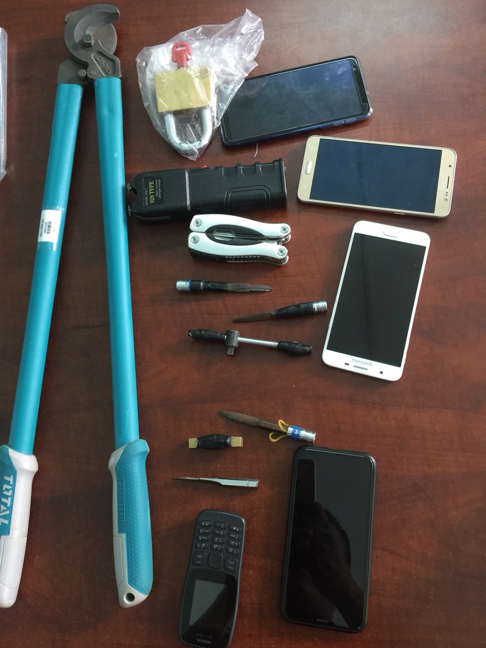 Nổ súng giữa đêm bắt băng trộm chuyên nghiệp ở Sài Gòn