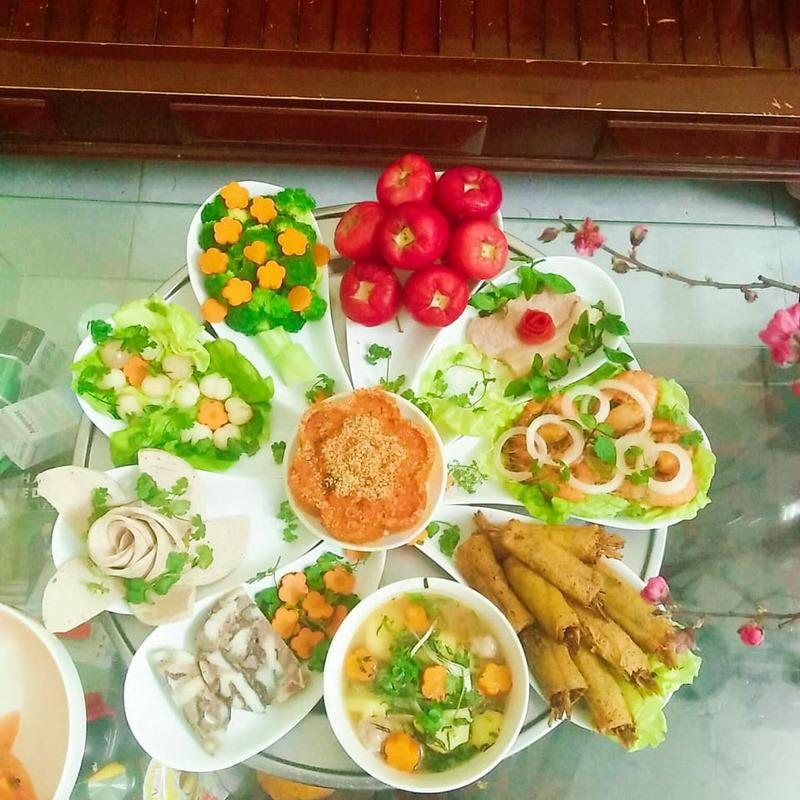 Mâm cỗ cúng ông Công ông Táo ngập tràn MXH, xem xong ai cũng ngộp thở vì quá đẹp