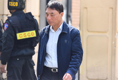 Sếp công an chối trách nhiệm khi Vũ Nhôm thao túng đất vàng