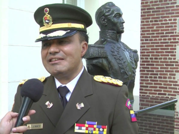 Sỹ quan quân sự cấp cao đào ngũ, Venezuela nói gì?