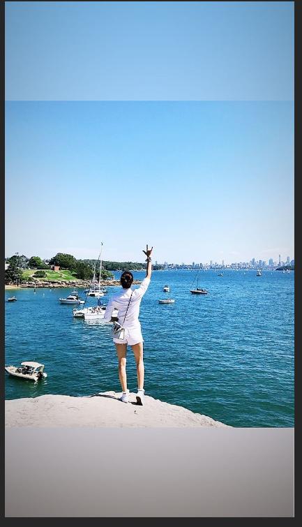 Bị kêu đăng toàn ảnh cũ, Phạm Hương trình làng bức ảnh mới nhưng lại gây hoang mang vì điều này