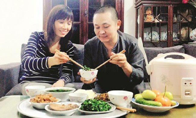 Chân dung người vợ gốc phố cổ Hà Nội được vua hài đất Bắc Xuân Hinh hết lòng kính sợ