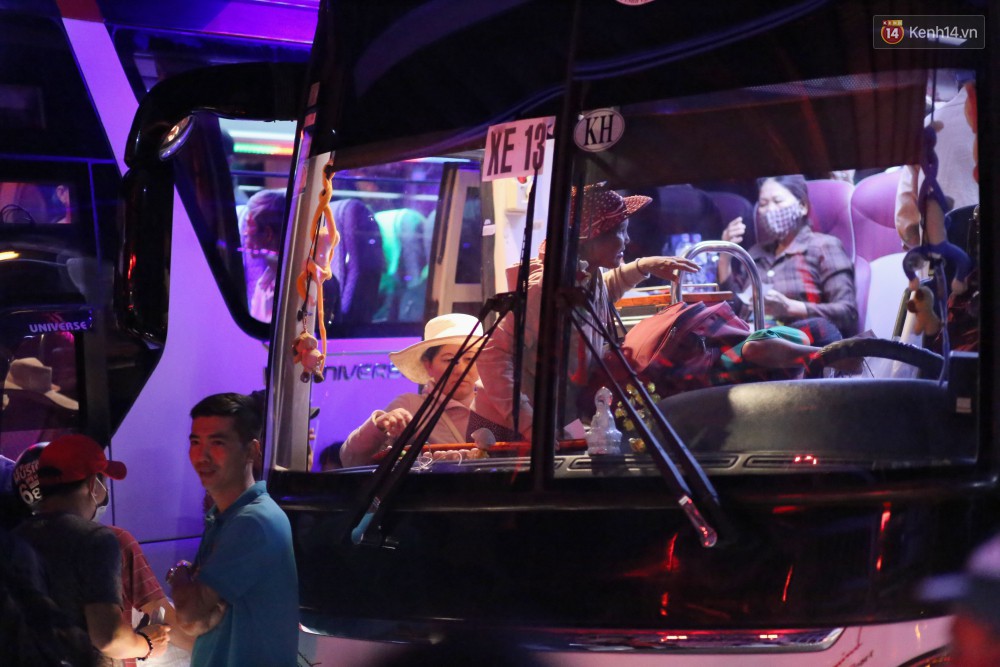 Chuyến xe nghĩa tình chở miễn phí 600 sinh viên và lao động nghèo ở Sài Gòn về quê ăn Tết Kỷ Hợi 2019