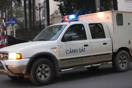 An ninh thắt chặt tại tòa xử 2 cựu thứ trưởng Bộ Công an và Vũ nhôm