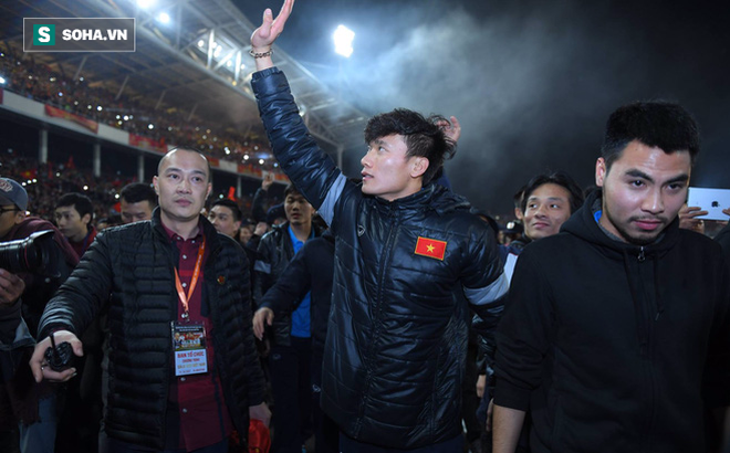 Về Hà Nội, Bùi Tiến Dũng nhận lương cao hơn Quang Hải, bằng Văn Quyết