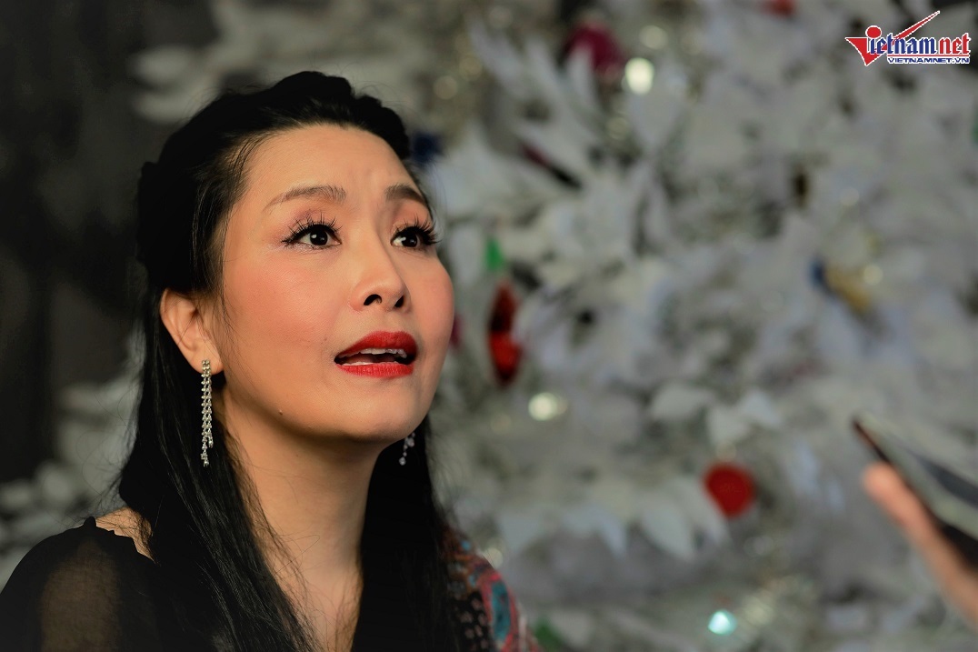 Kiều Oanh trắng tay sau khi sang tên tài sản cho hai con