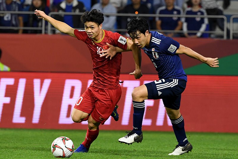 Về nước, HLV Park Hang-seo khen cầu thủ Việt Nam khoẻ hiếm thấy