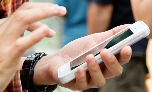 Cảnh báo mất thông tin cá nhân khi vay tiền trực tuyến