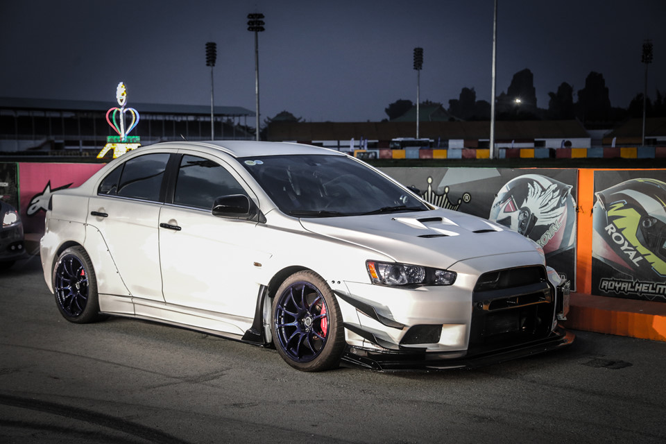 Dàn xe độ thân rộng theo phong cách Tokyo Drift quy tụ tại VN