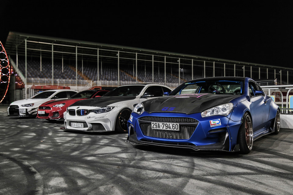 Dàn xe độ thân rộng theo phong cách Tokyo Drift quy tụ tại VN