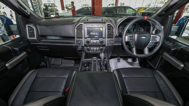 Bán tải tiền tỷ Ford F-150 Raptor sắp về Việt Nam?