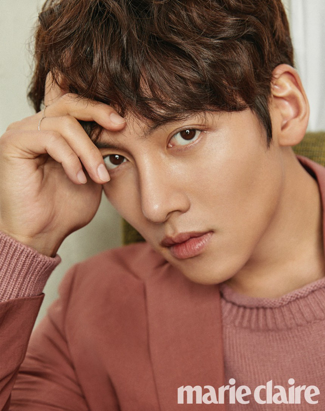 Bạn trai quốc dân Ji Chang Wook: Sở hữu bộ sưu tập người yêu tin đồn toàn đại mỹ nhân nhưng vẫn một mình lẻ bóng