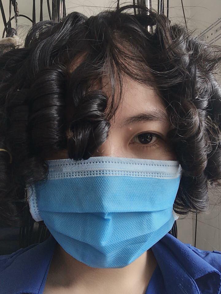 Tin tưởng thợ làm tóc, các chàng trai cô gái có ngay quả đầu không thể ấn tượng hơn để đón Tết