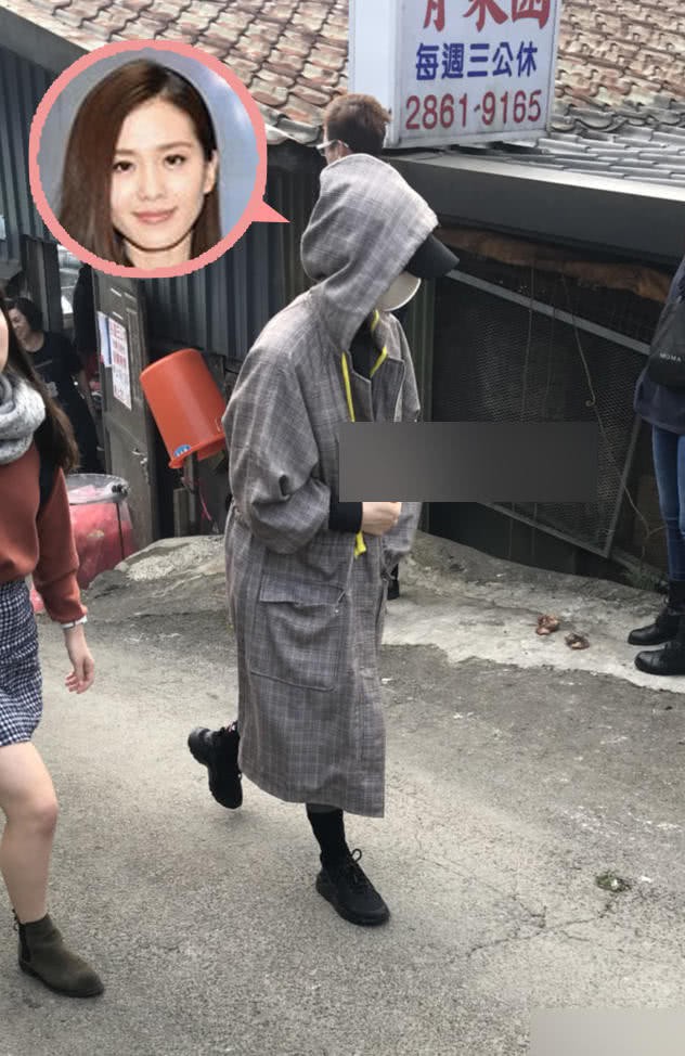 Mang thai ở tháng thứ 6, Lưu Thi Thi xuất hiện với bụng bầu to lùm lùm, được ông xã Ngô Kỳ Long chăm nom hết mực