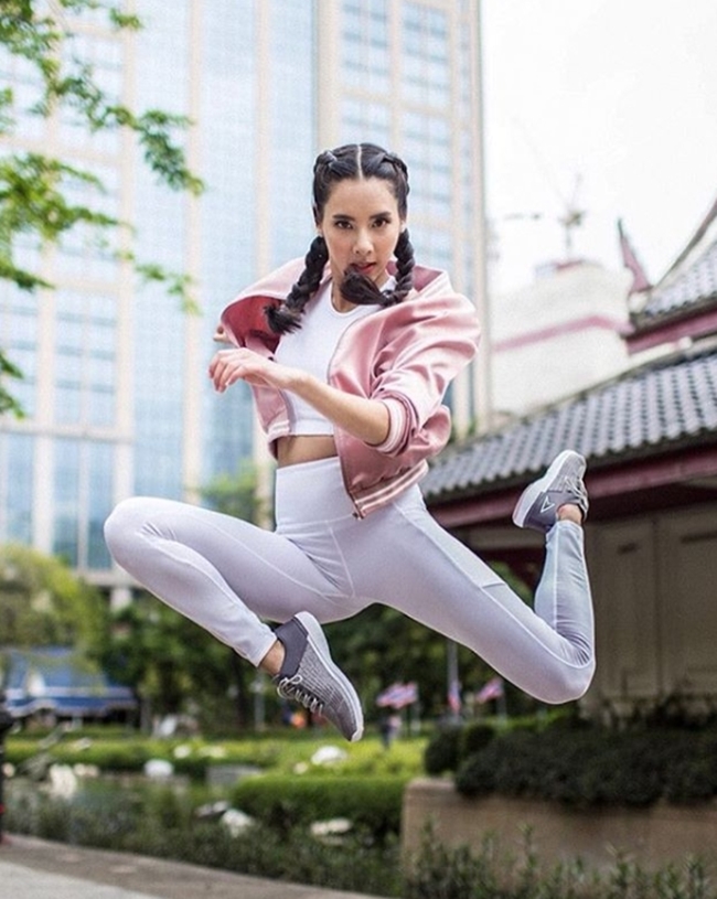 Thân hình quyến rũ mê hoặc của nữ giảng viên đẹp nhất xứ chùa Vàng