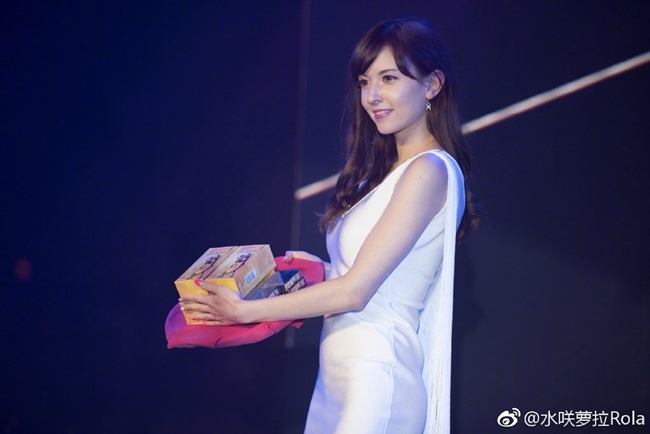 Thiên thần phim 18+ được mua đứt giá 200 tỷ đồng sau 3 năm giờ ra sao?