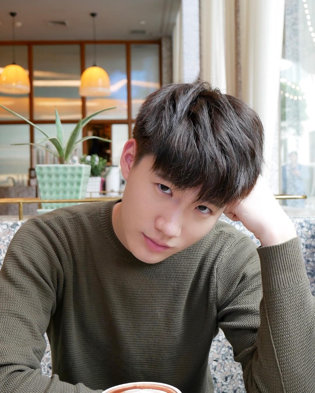 Trường ĐH nhiều trai đẹp nhất châu Á: 2/3 nam sinh trong trường chuẩn soái ca, body sexy 6 múi