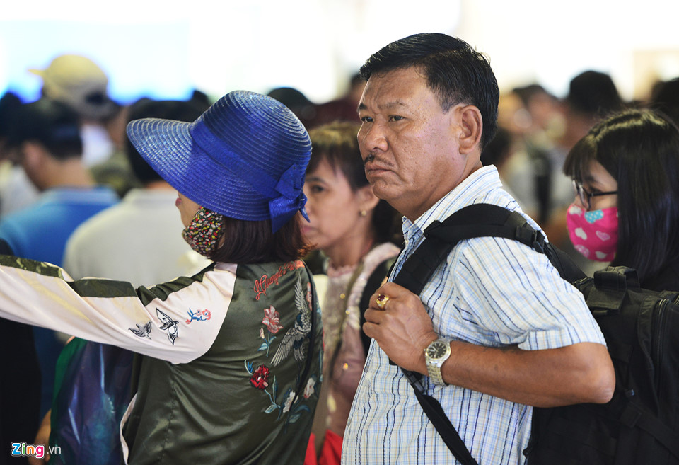 Nỗi ám ảnh ở sân bay Tân Sơn Nhất ngày cận Tết