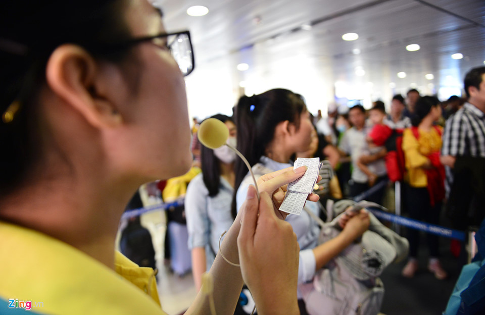 Nỗi ám ảnh ở sân bay Tân Sơn Nhất ngày cận Tết
