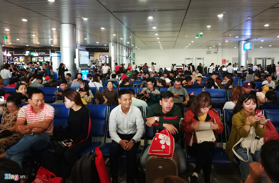 Nỗi ám ảnh ở sân bay Tân Sơn Nhất ngày cận Tết